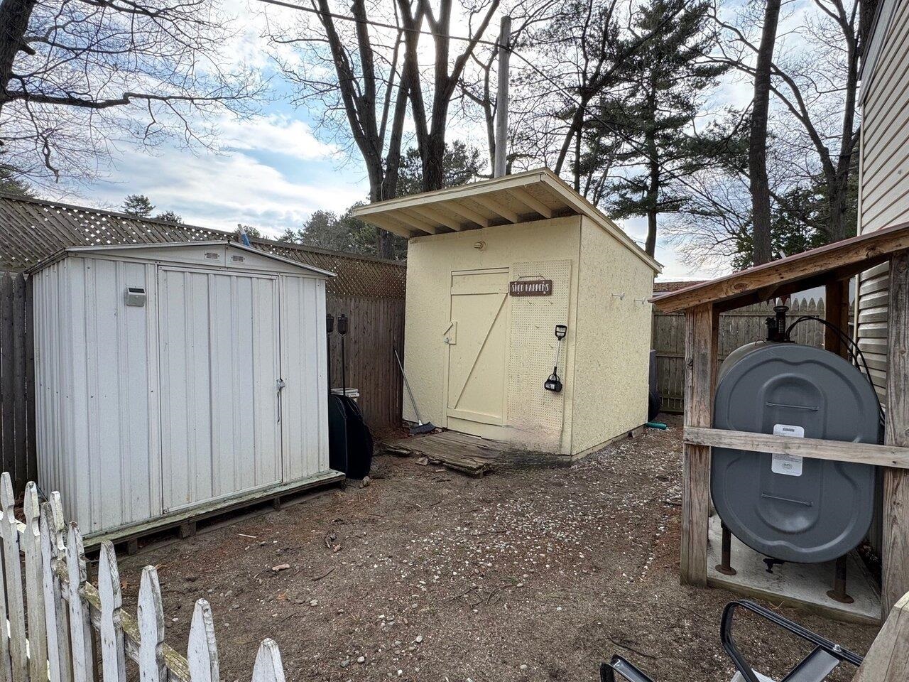 96 Hawthorne Lane