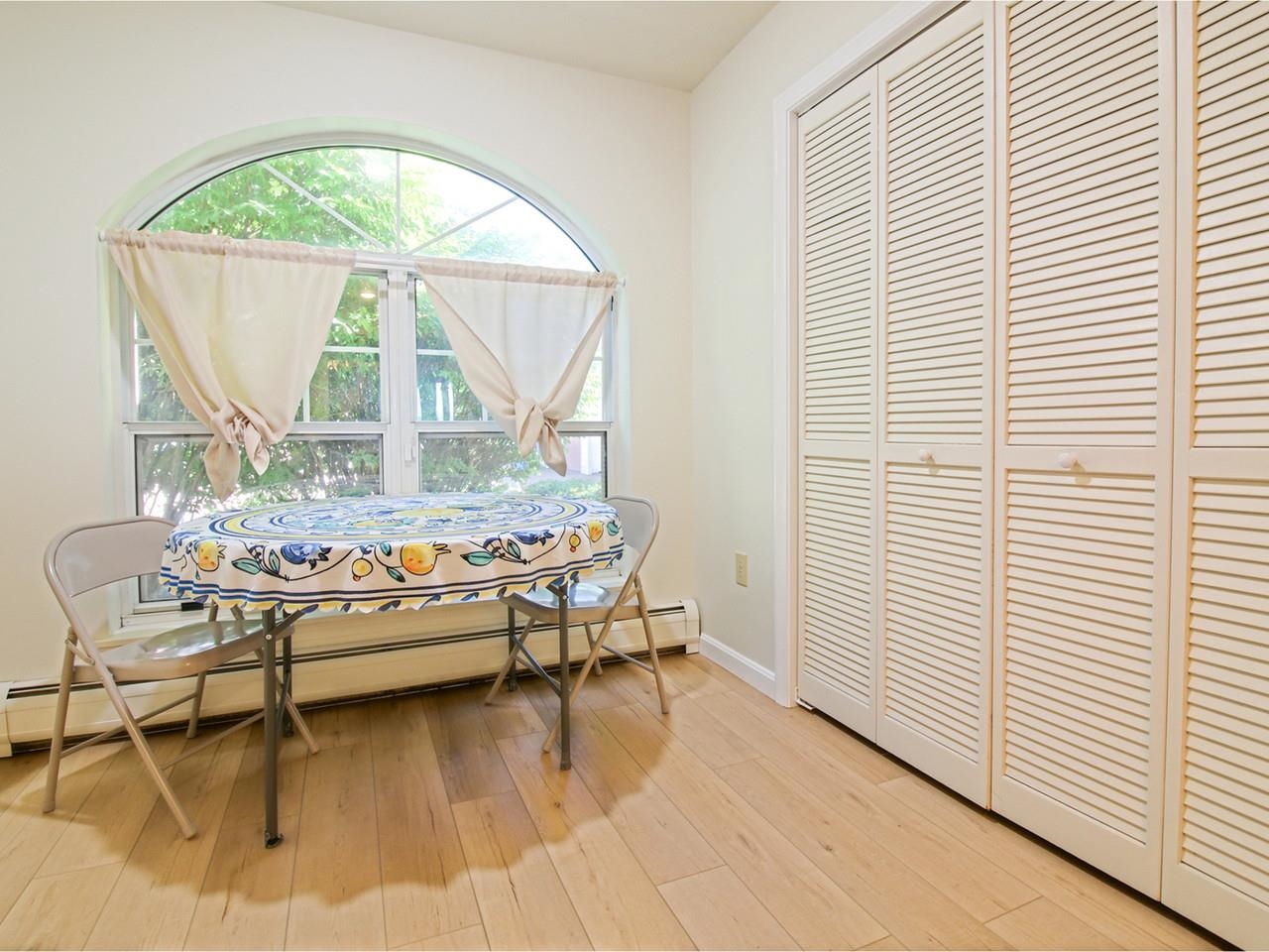 Breakfast Nook & Pantry
