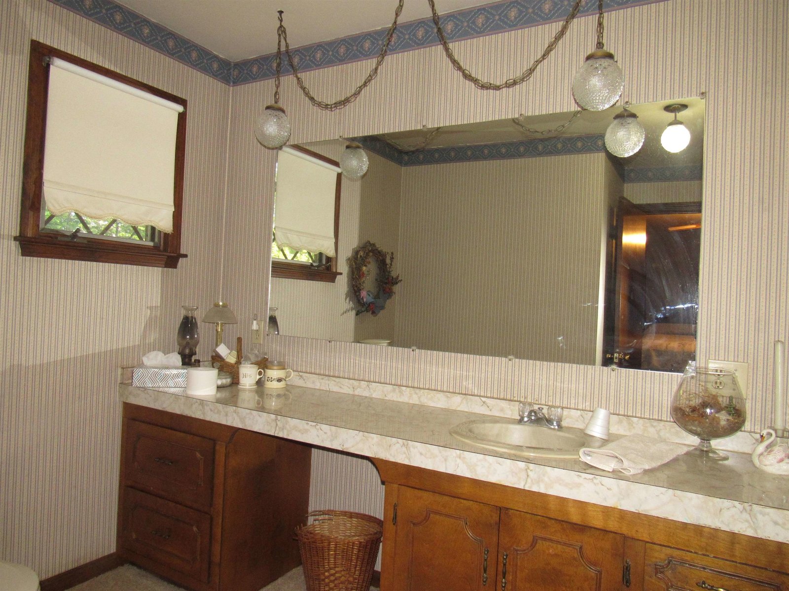 Second Level Full Bath