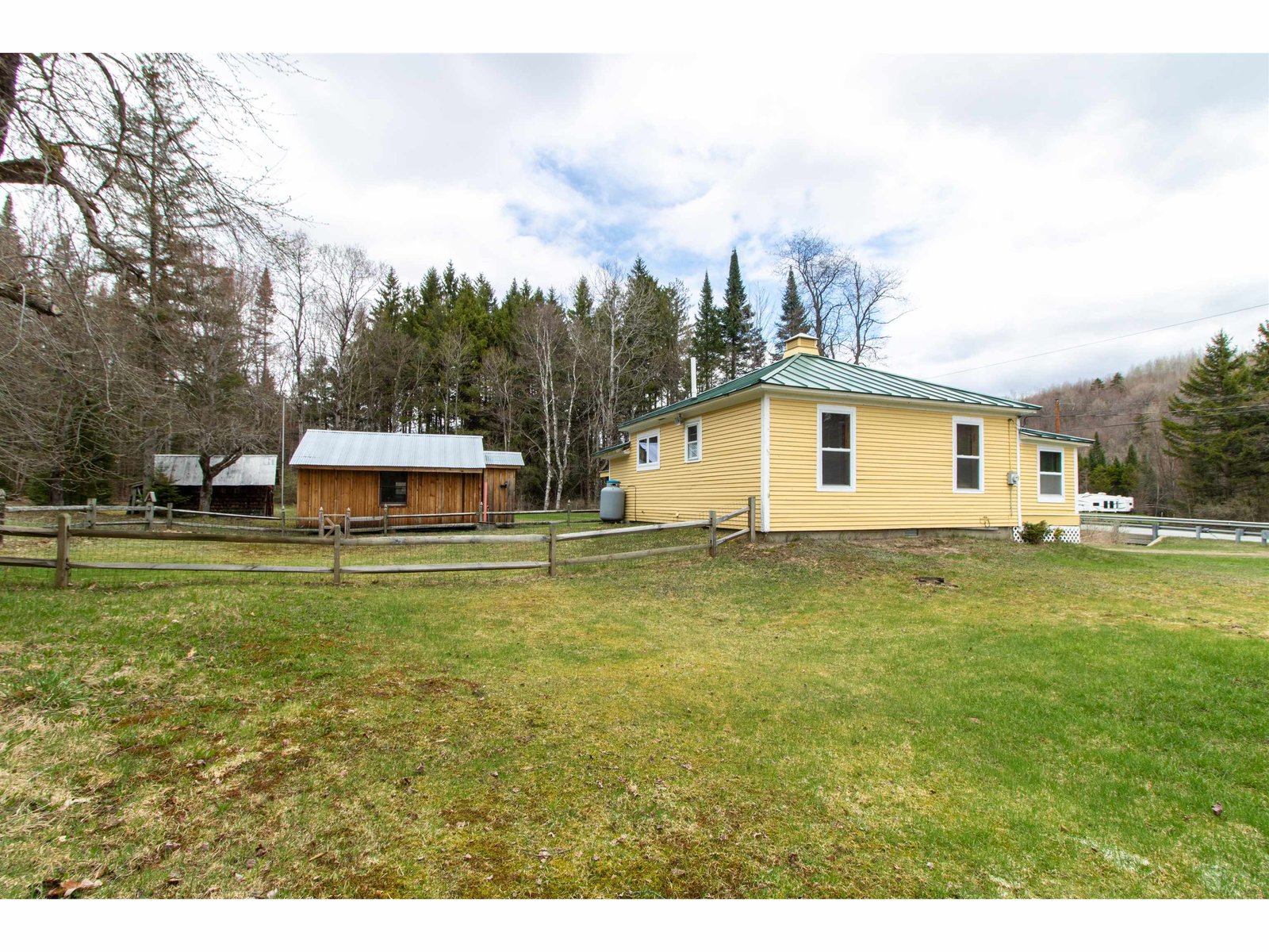 964 East Haven Road