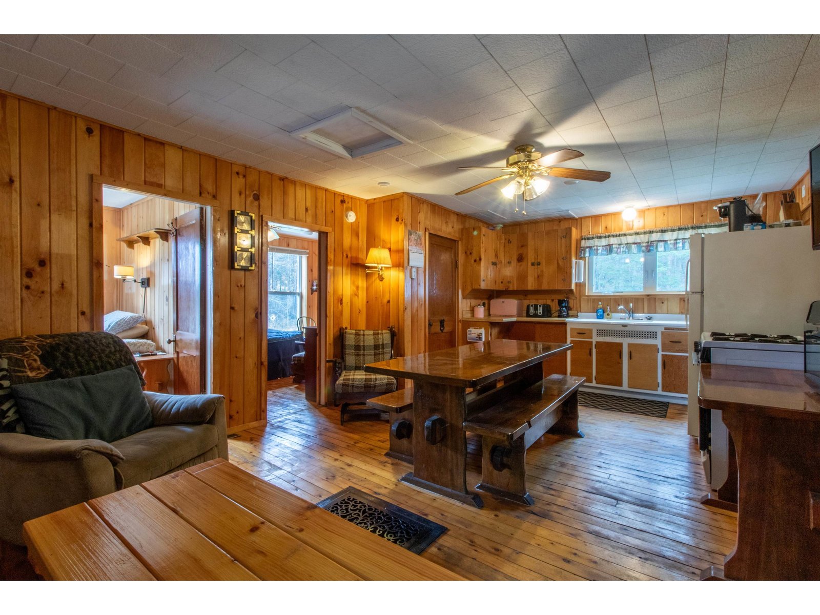 964 East Haven Road