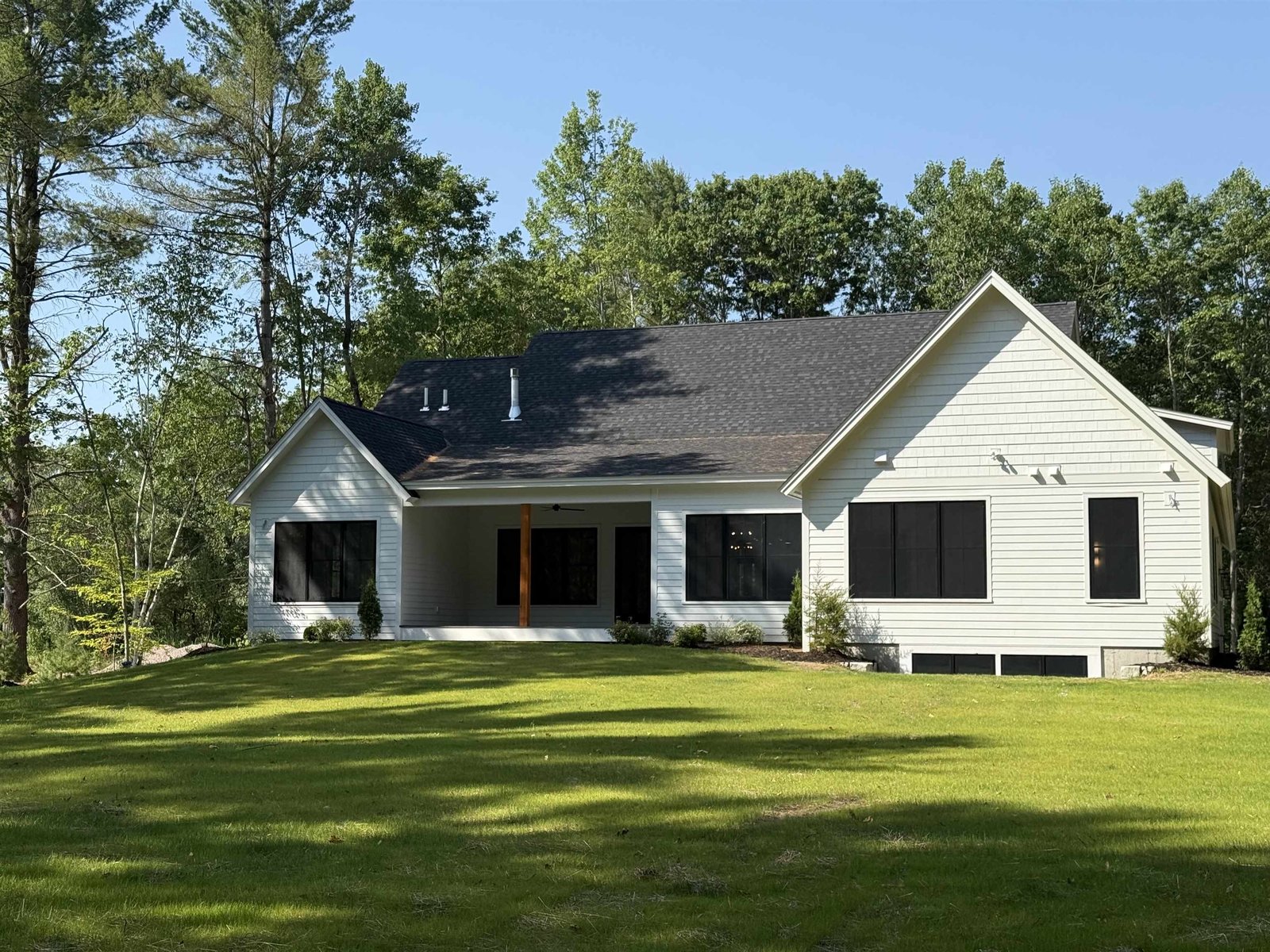 Brand new custom built luxury oasis