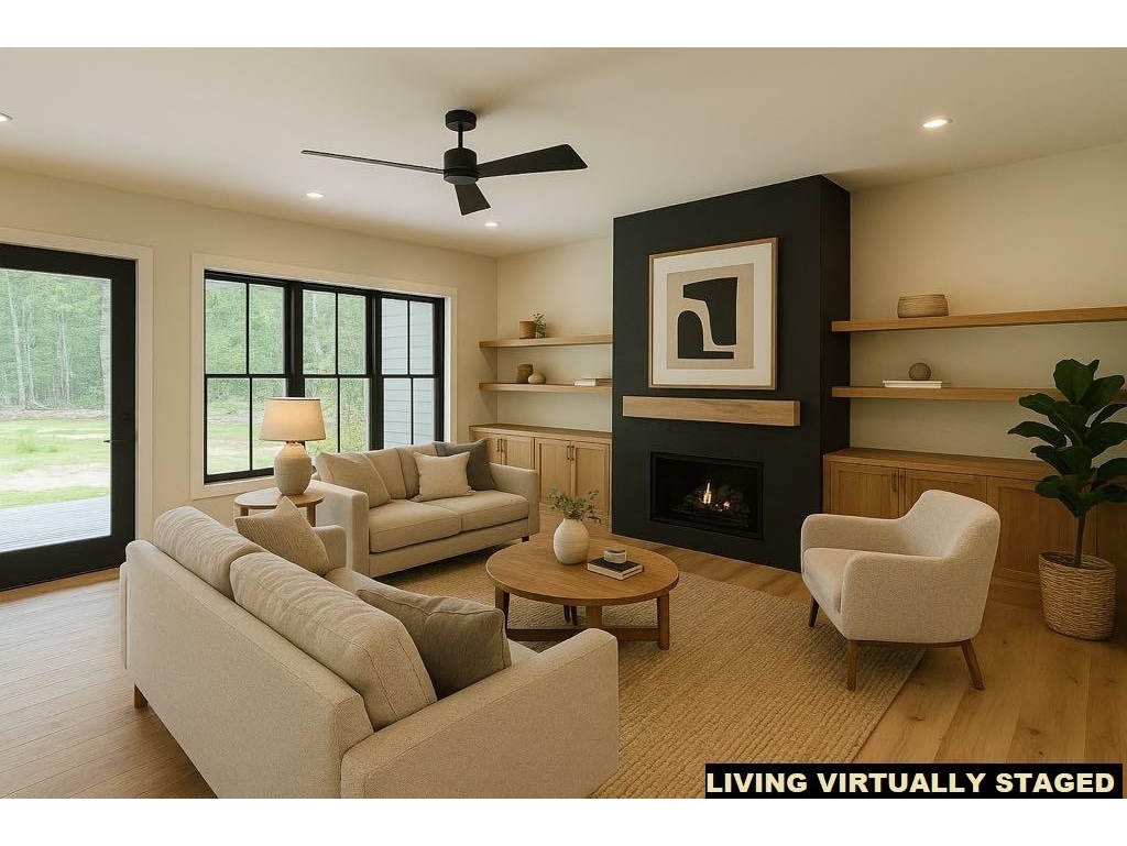 Living Virtually Staged