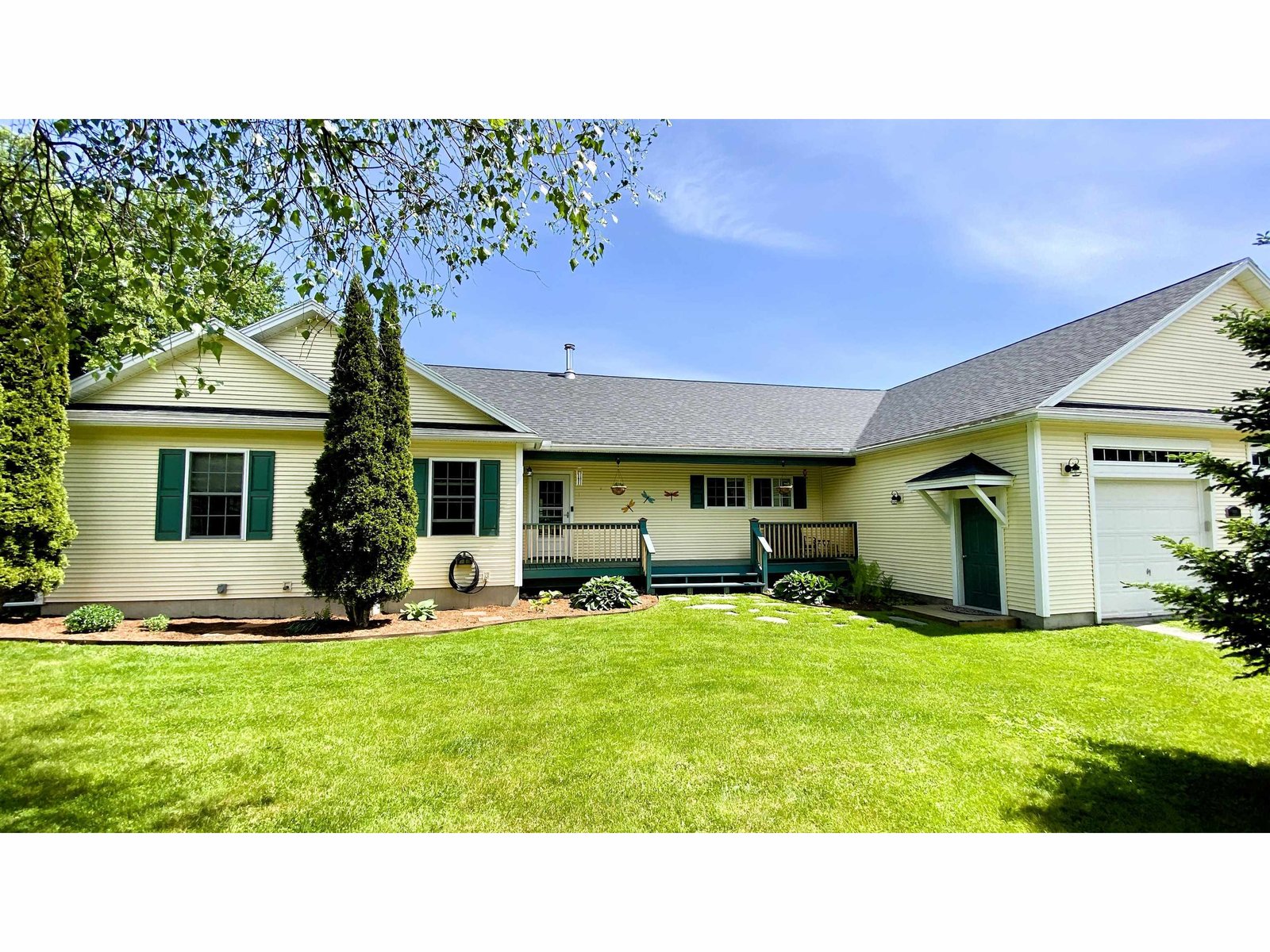 97 Paradis Lane
