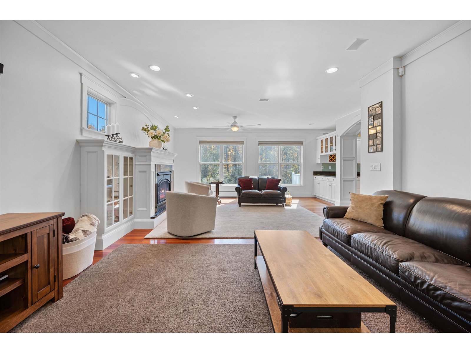 975 Sanders Circle