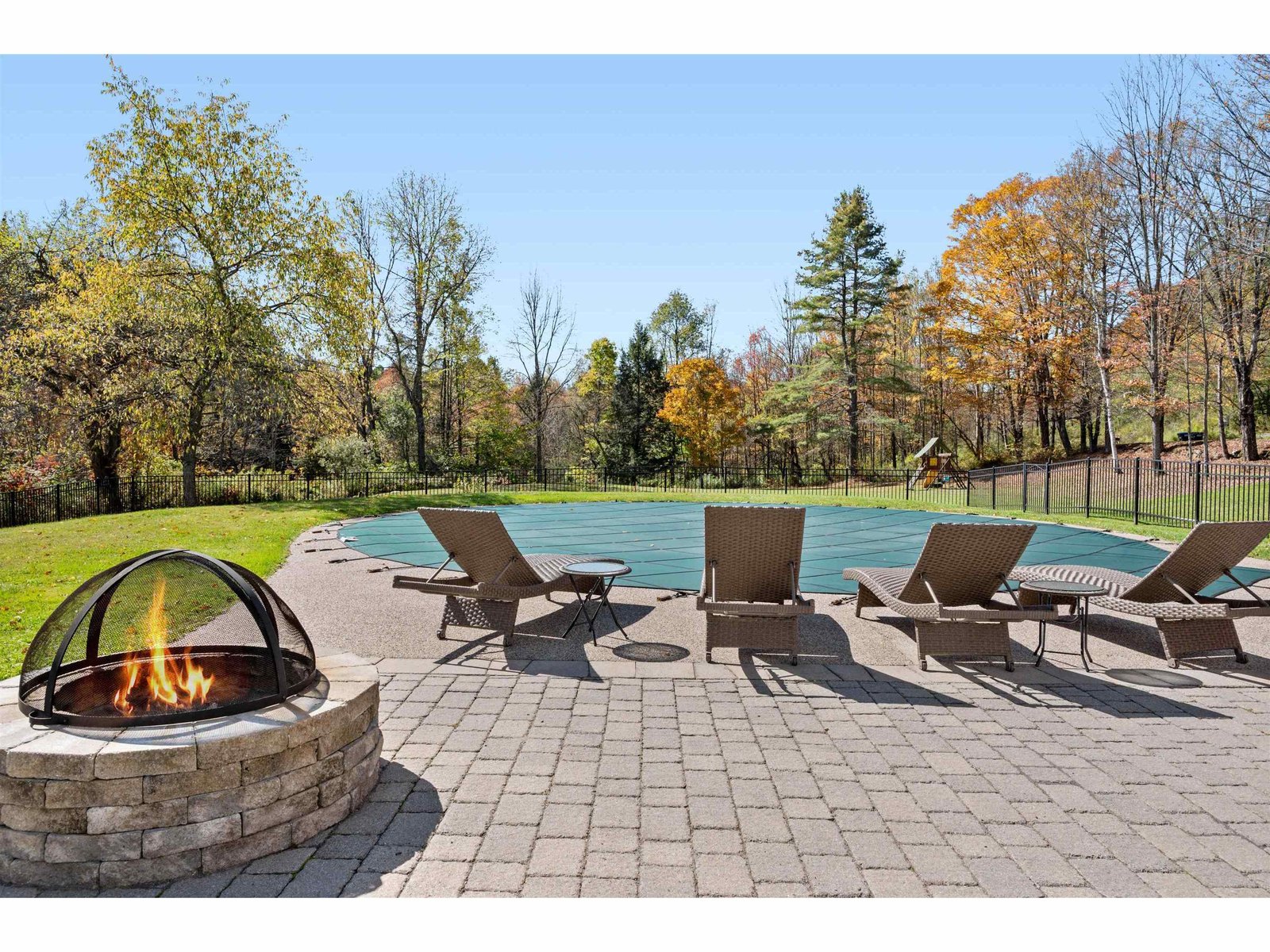 975 Sanders Circle
