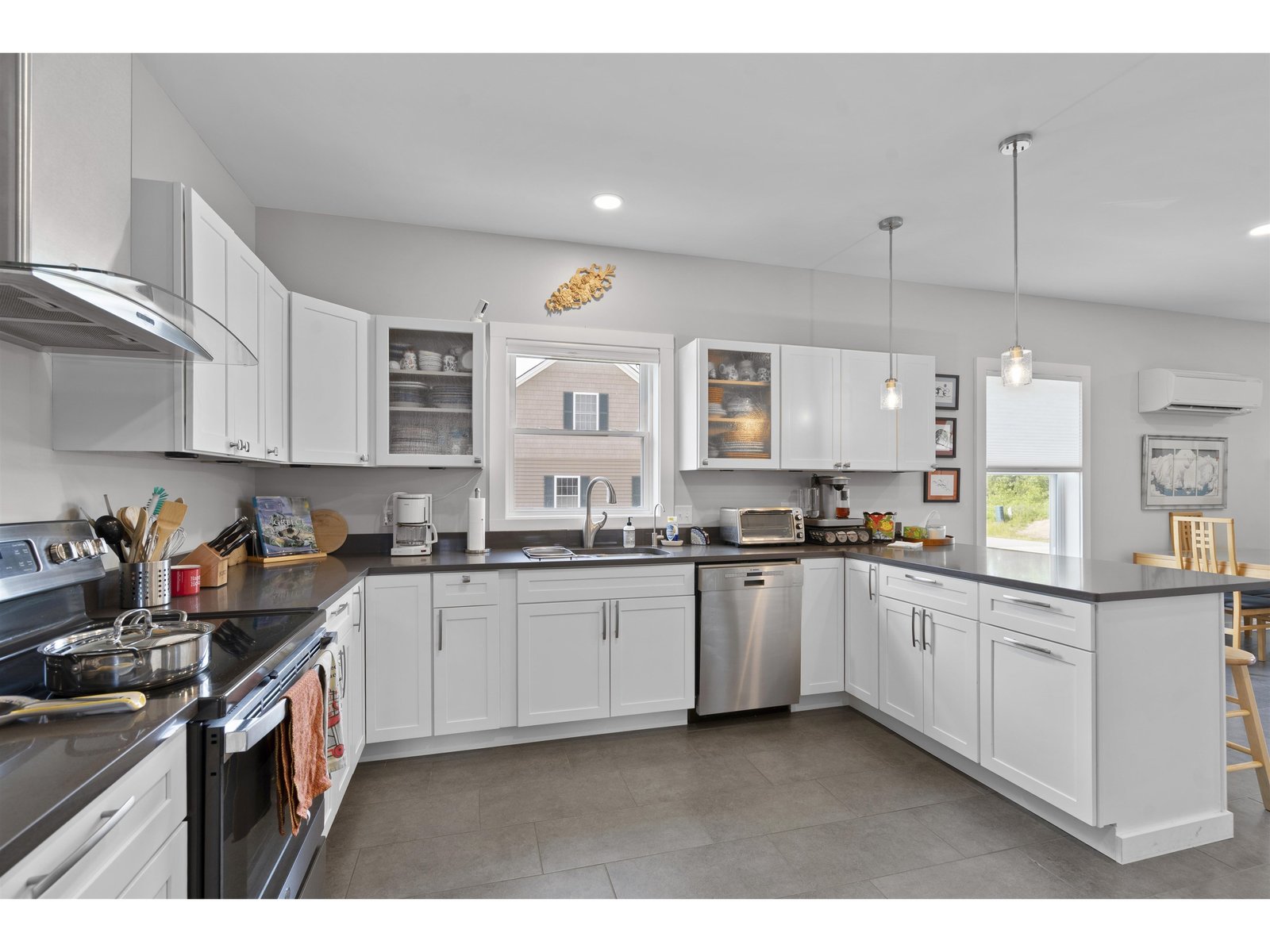 978 Franklin Park West
