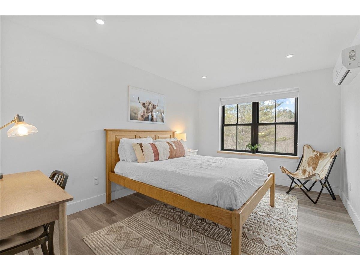 98 Hill Street, Unit #5