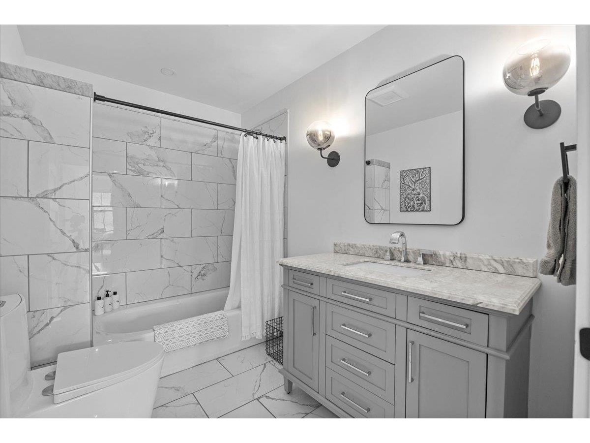 98 Hill Street, Unit #5