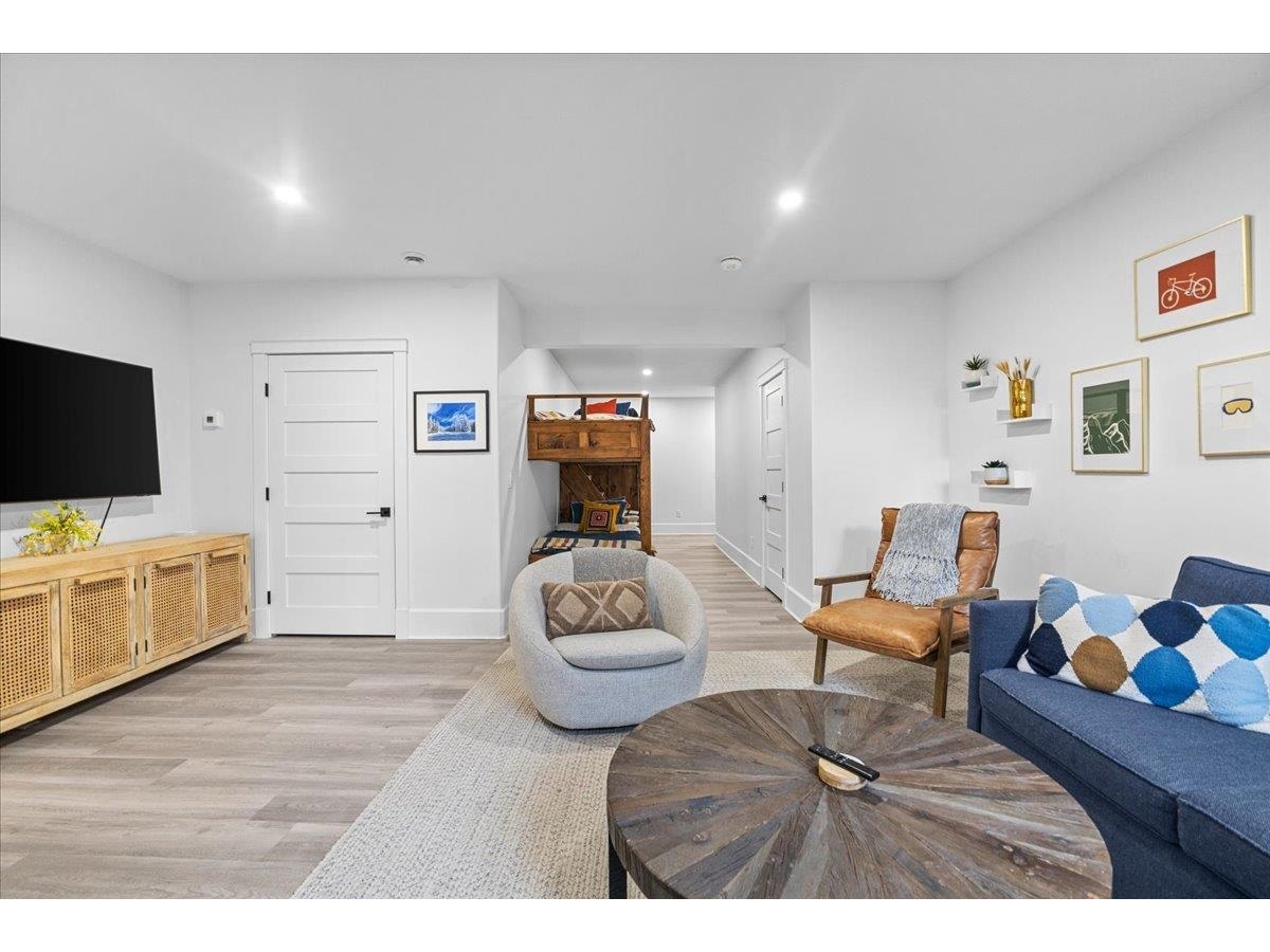 98 Hill Street, Unit #5