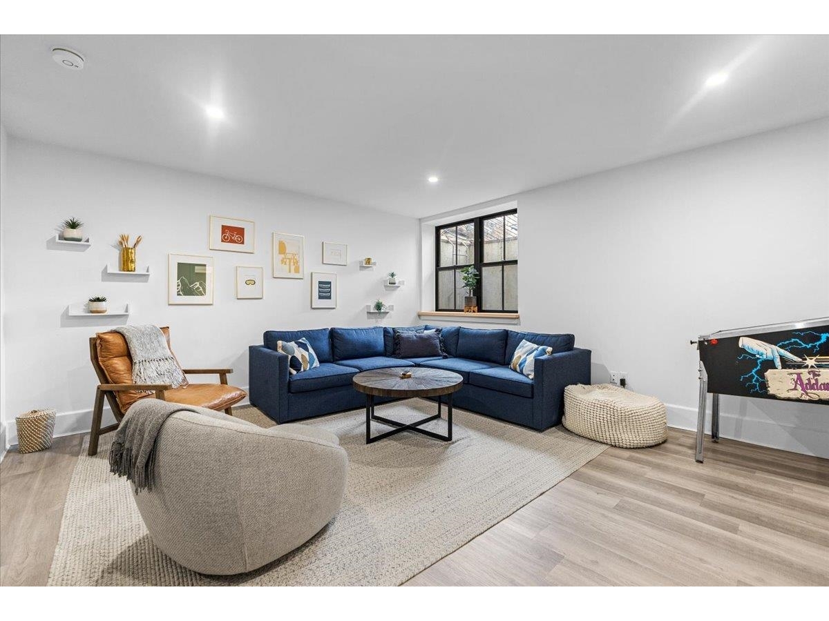 98 Hill Street, Unit #5