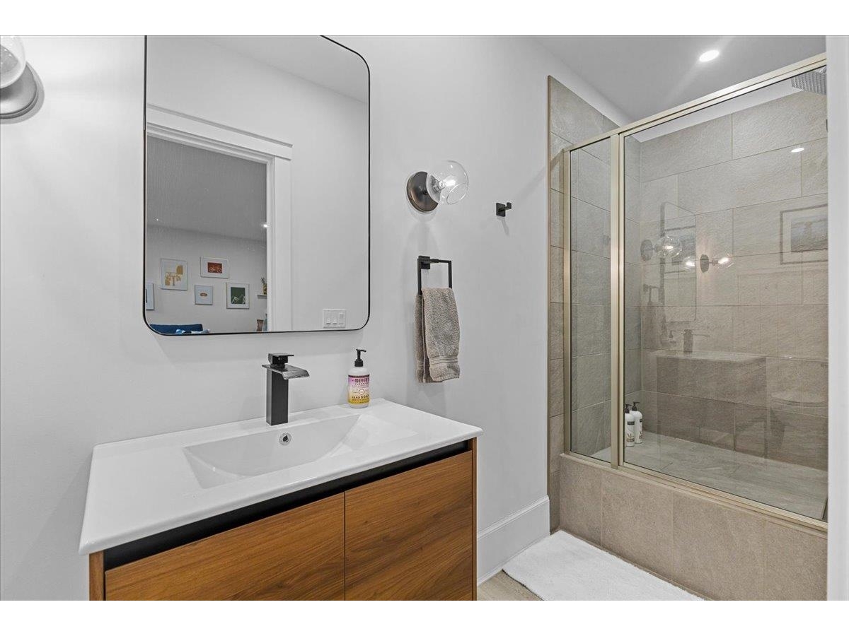 98 Hill Street, Unit #5