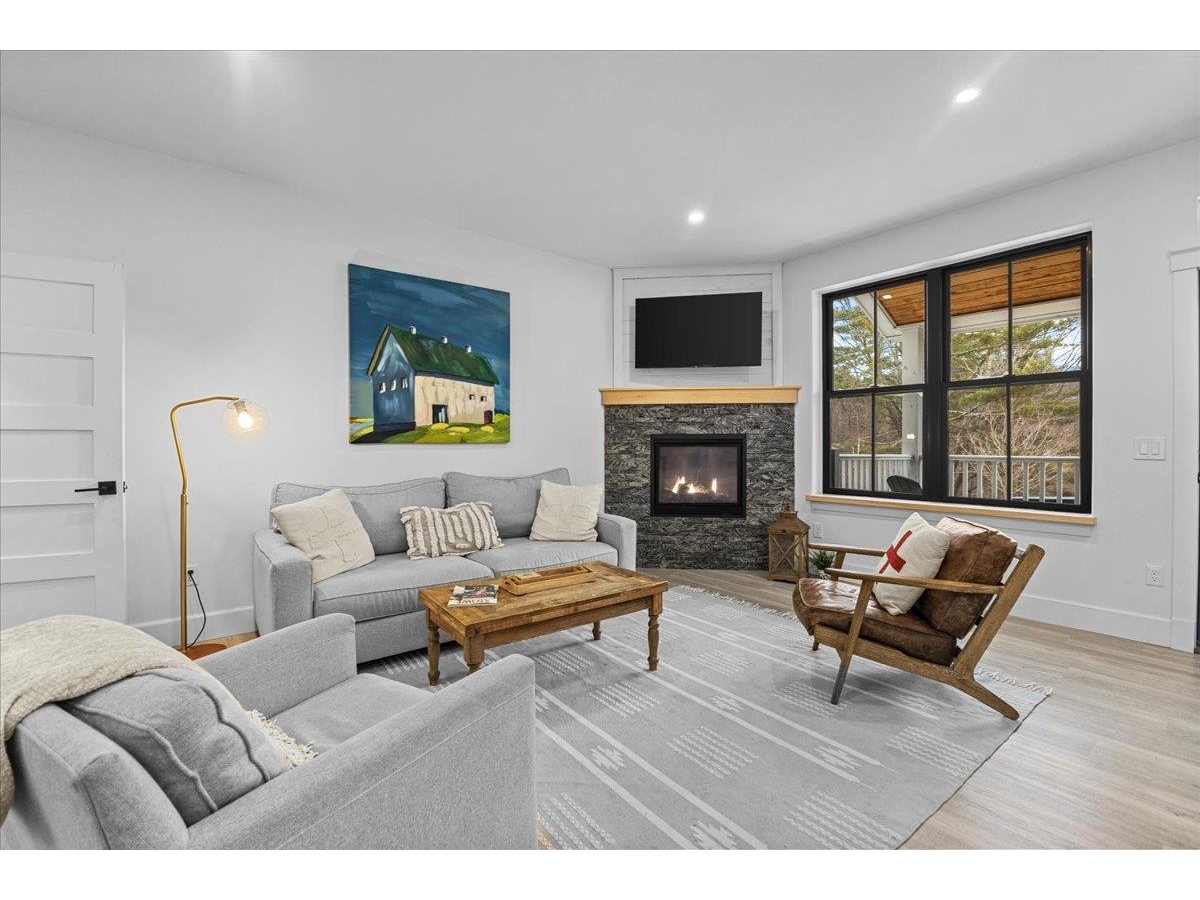98 Hill Street, Unit #5