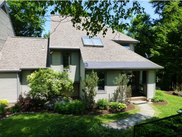 982 Brook Road, Unit 3