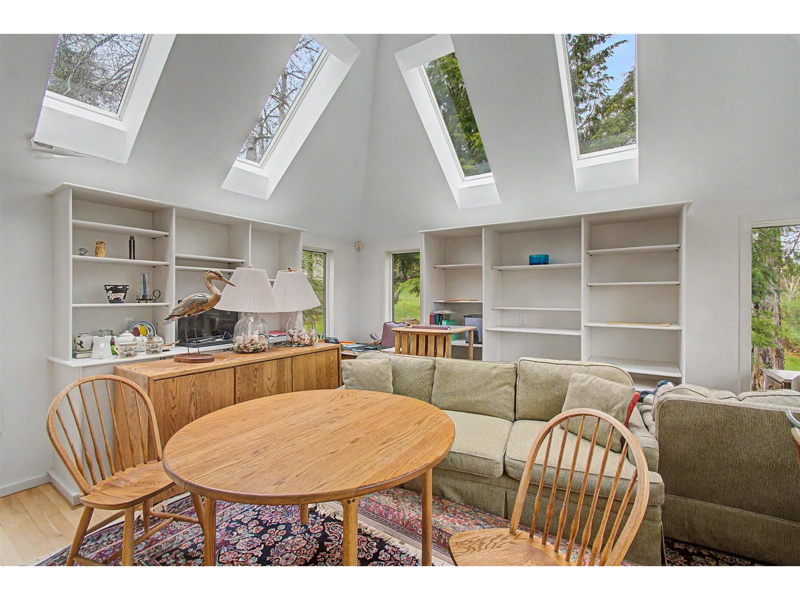 982 Brook Road, Unit 4