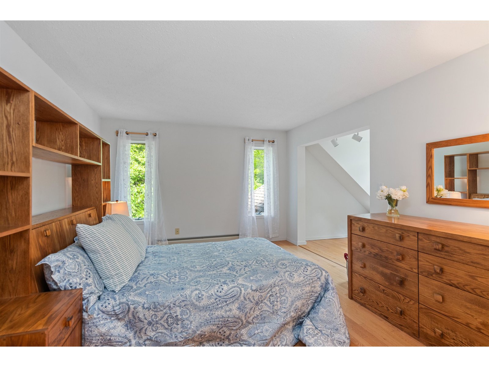 982 Brook Road, Unit 4