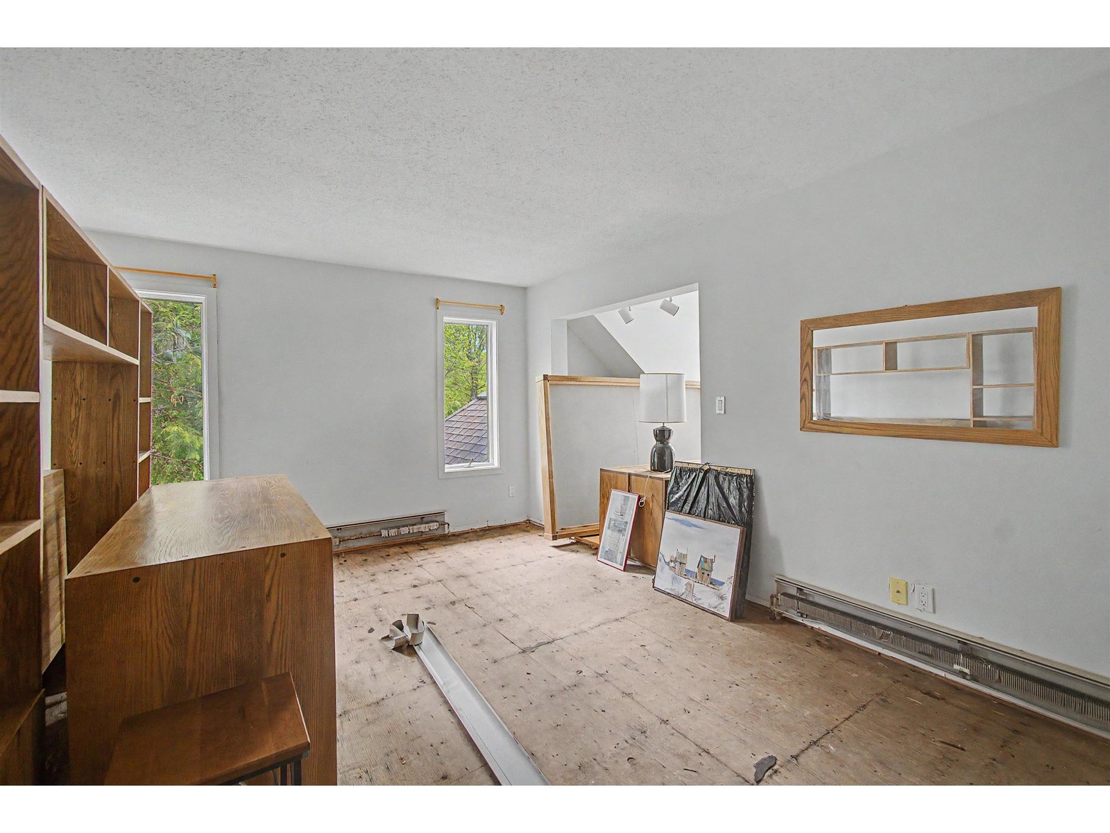982 Brook Road, Unit 4