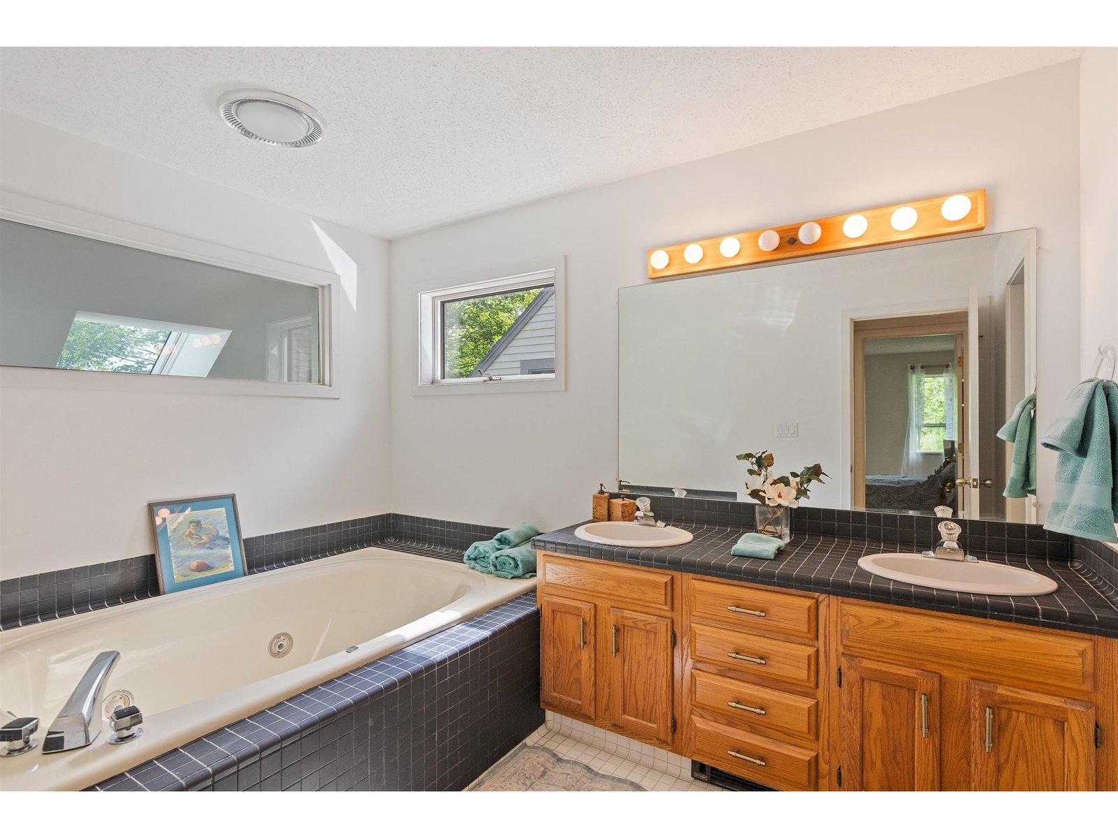 982 Brook Road, Unit 4
