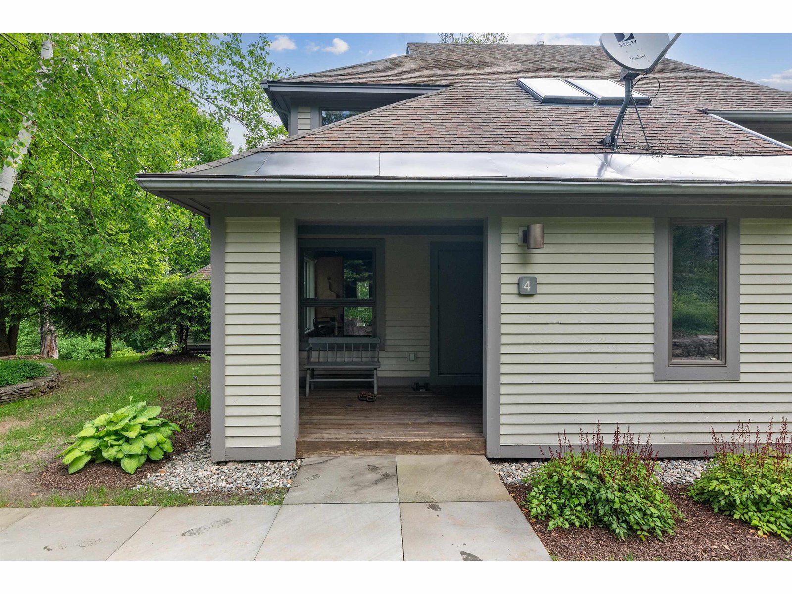 982 Brook Road, Unit 4