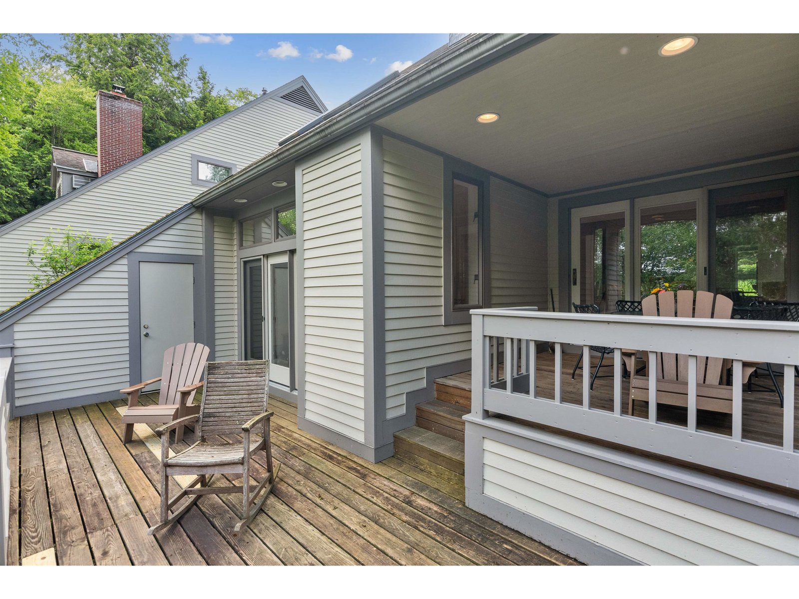 982 Brook Road, Unit 4