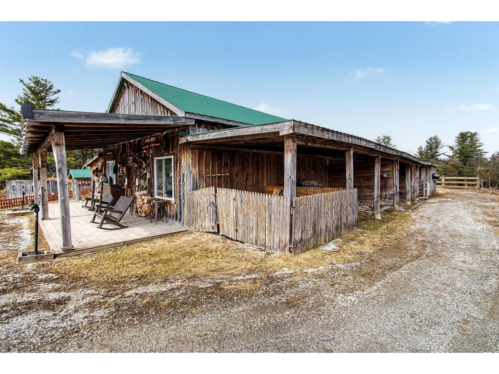 984 Pollander Road