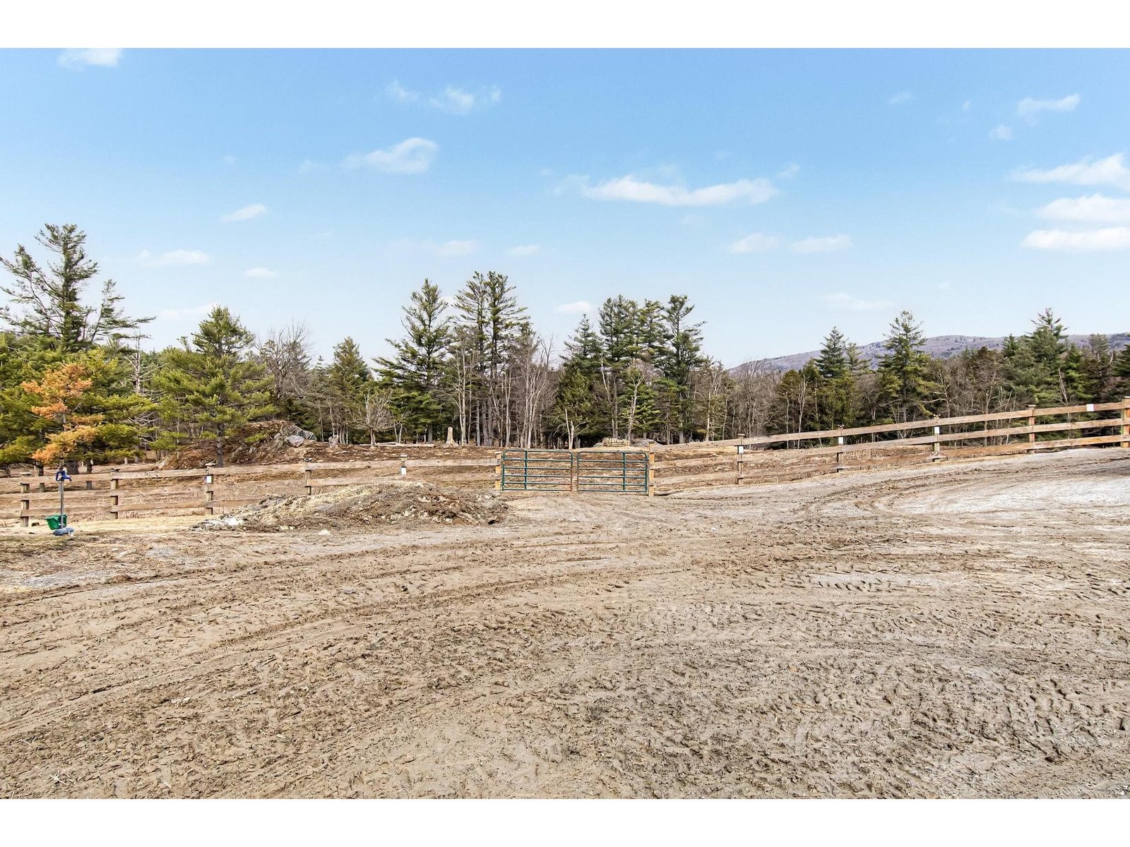 984 Pollander Road
