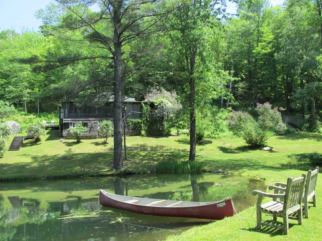 989 Carlisle Hollow