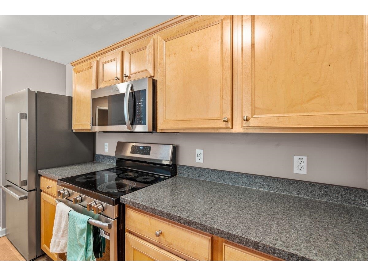 99 Eldredge Street, Unit 206