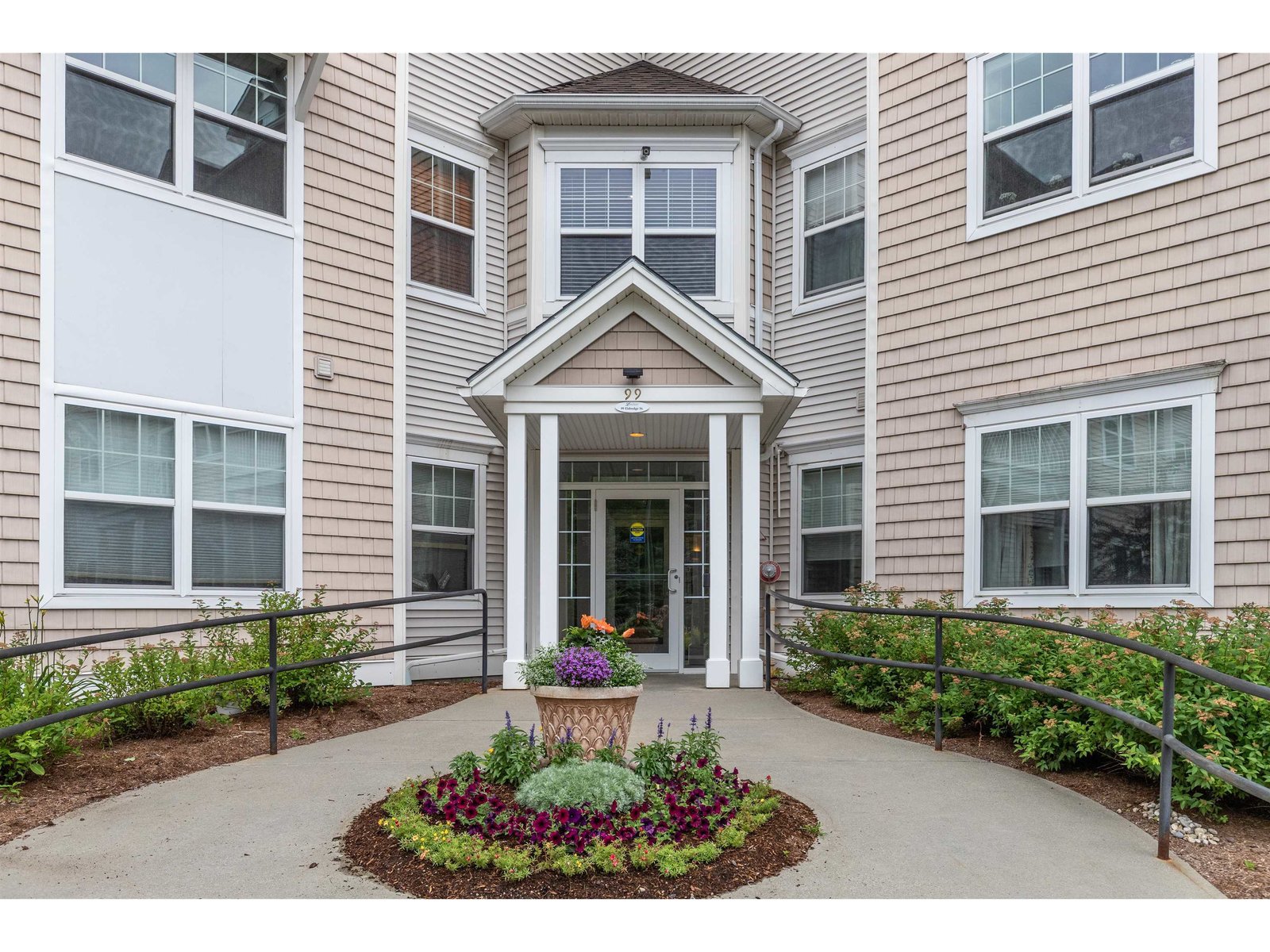 99 Eldredge Street, Unit 301