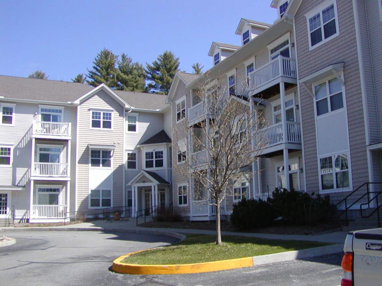 99 Eldredge Street, Unit 302