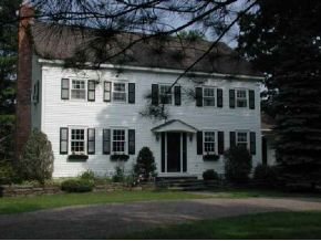 99 Glenbrook Rd.