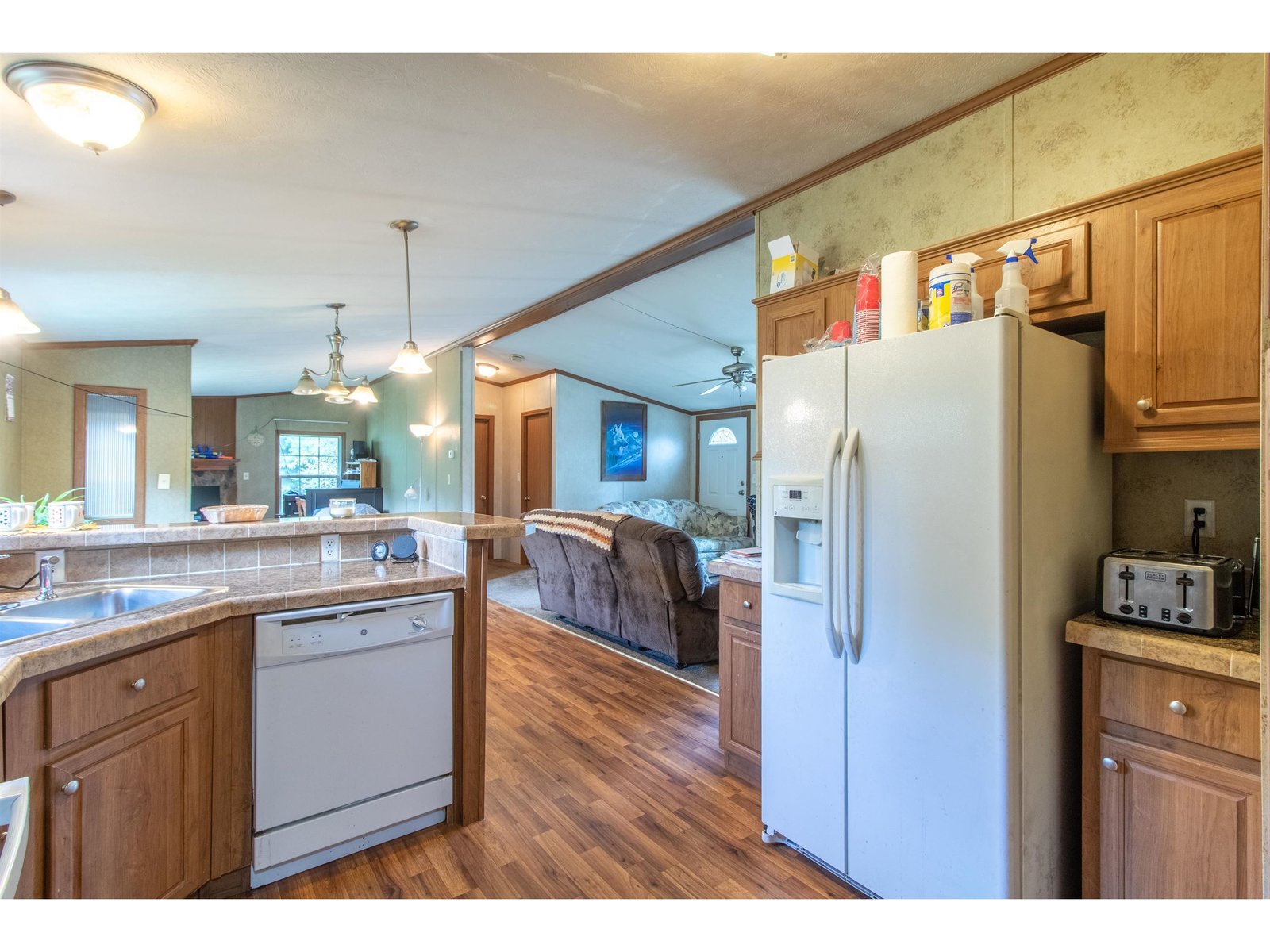 99 River Road