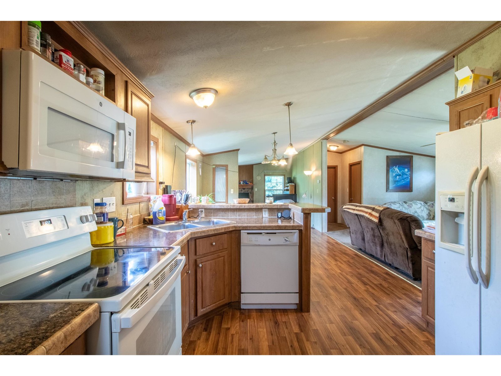 99 River Road