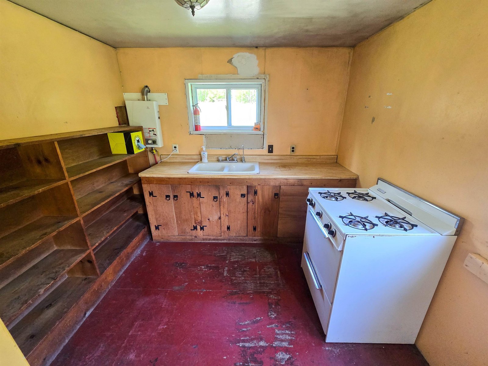 Propane Stove and Hot Water