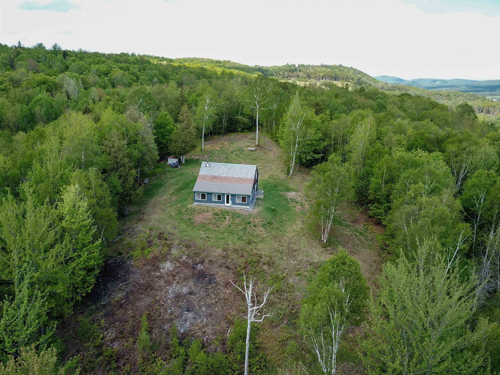 990 Daniels West Road