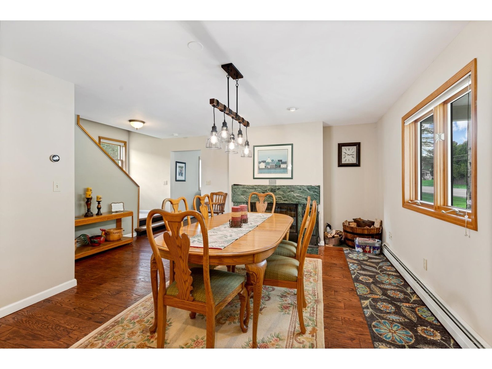 Hardwood Floors In The Dining Area