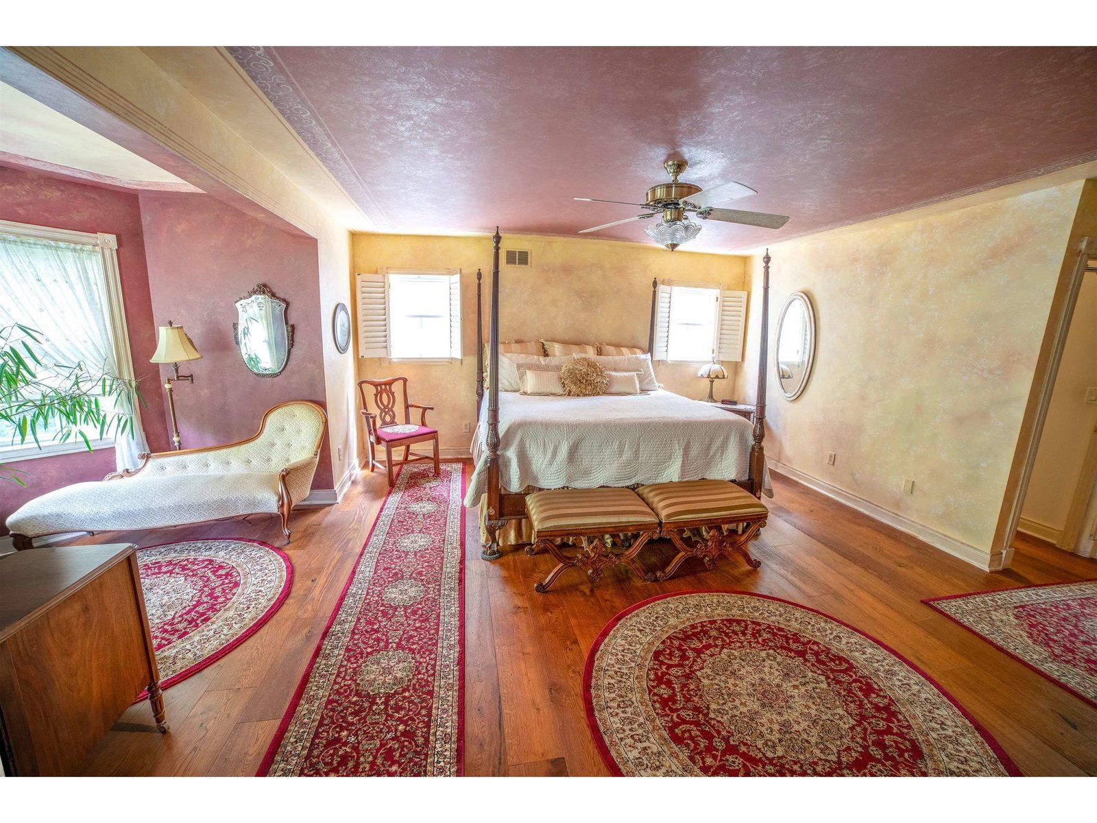 Main House Bedroom 1