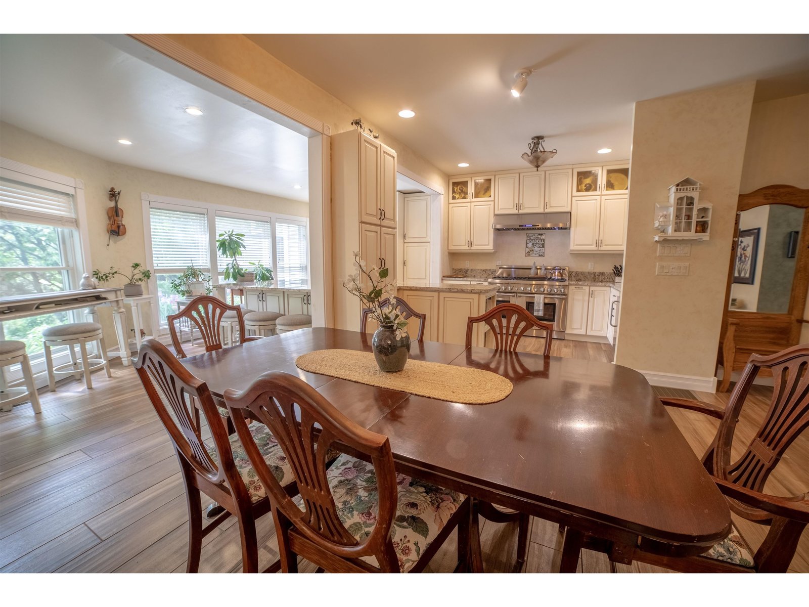 Dinning / Kitchen
