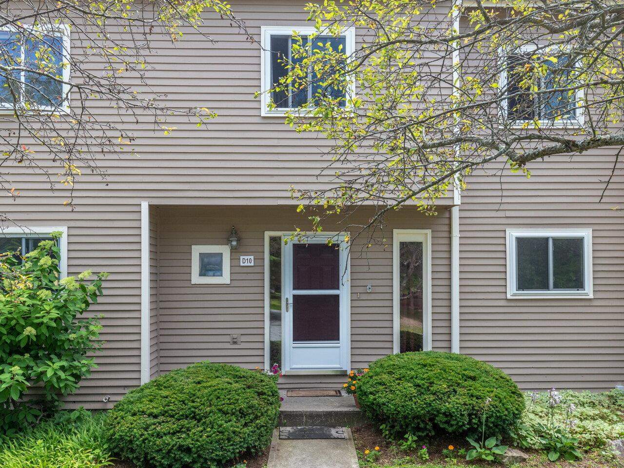 D10 Stonehedge Drive, South Burlington