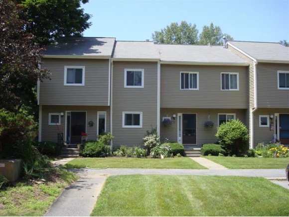 E10 Stonehedge Drive, Unit E10