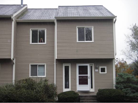 E12 Stonehedge Drive, Unit E12