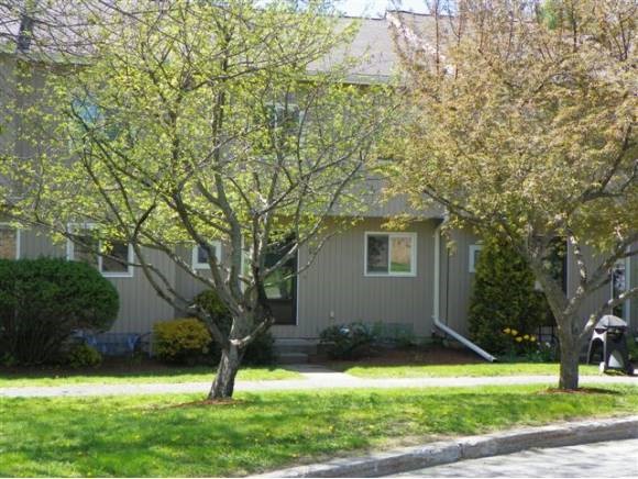 H-4 Stonehedge Drive, Unit H-4