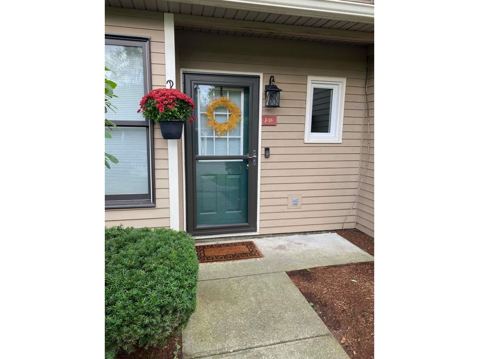 J18 Stonehedge Drive, South Burlington