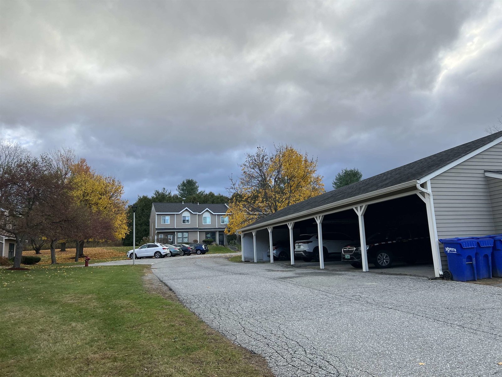 J2 Stonehedge Drive