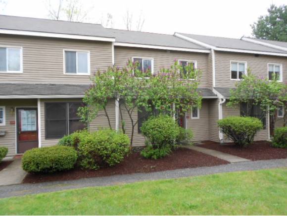L15 Stonehedge Drive, Unit L15