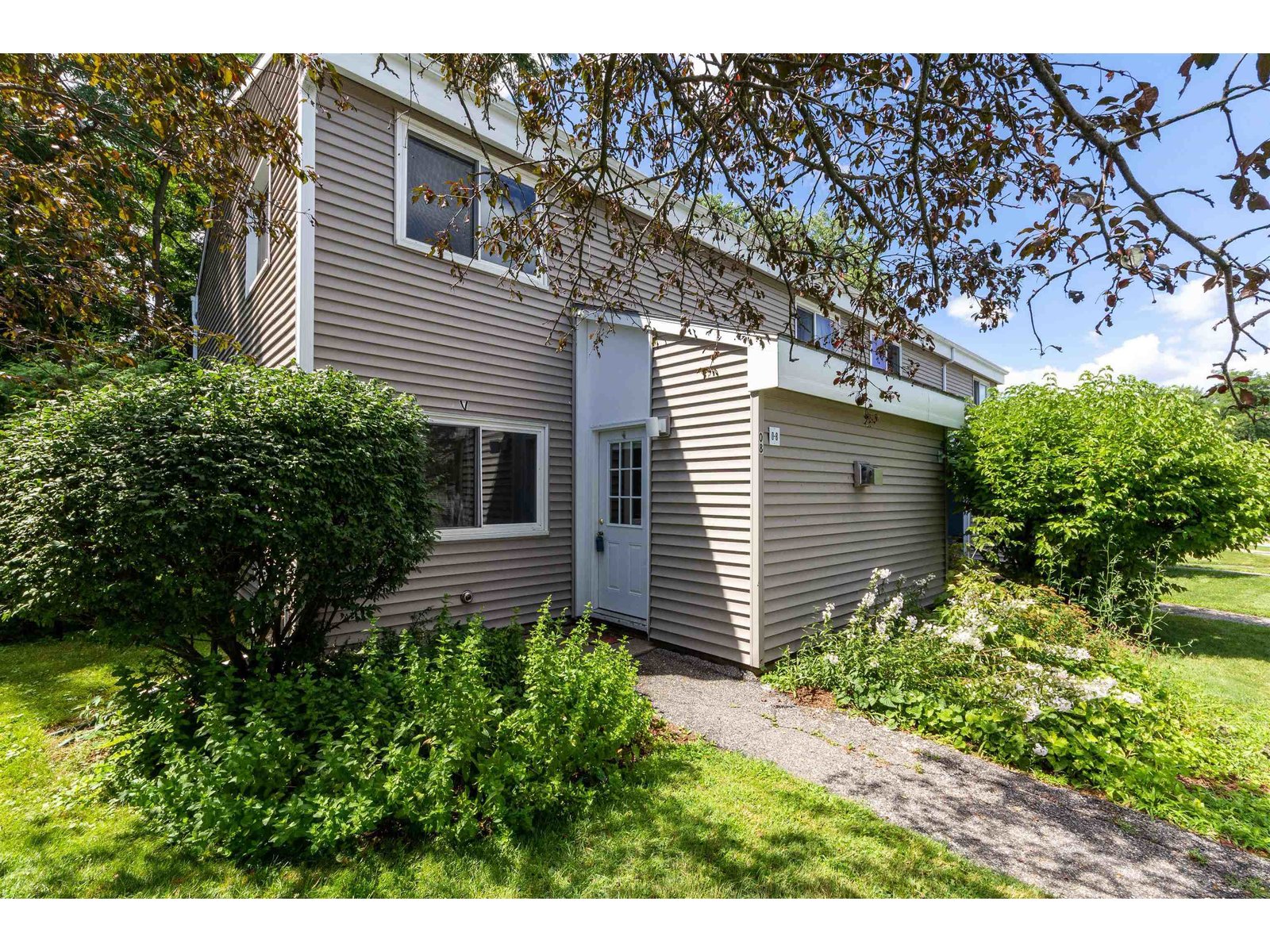 O-8 Grandview Drive, Unit O-8