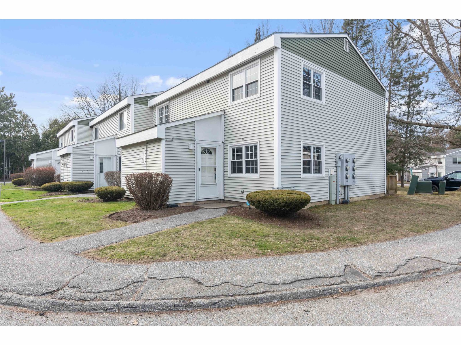 S1 Grandview Drive
