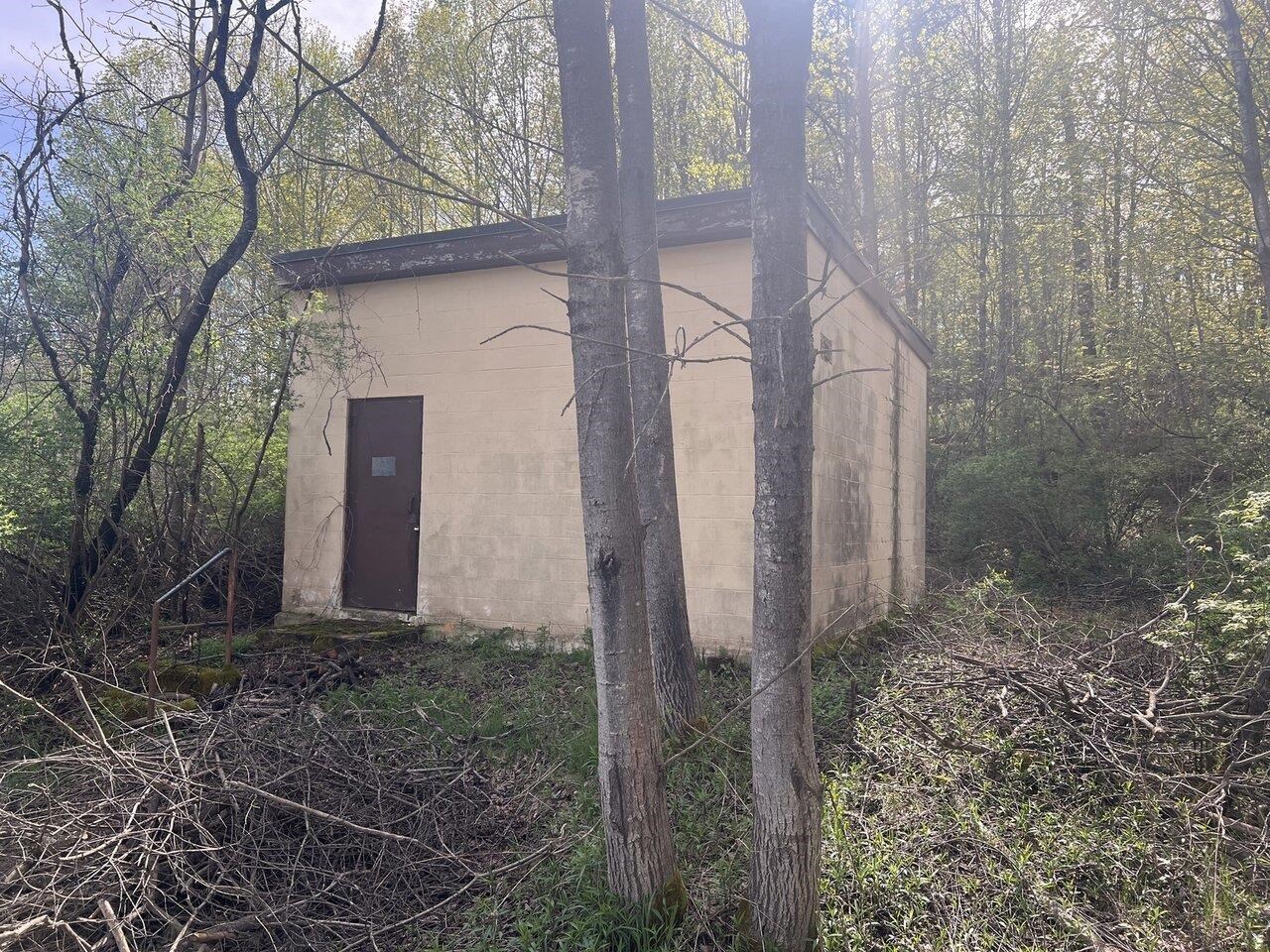 Cinder block building