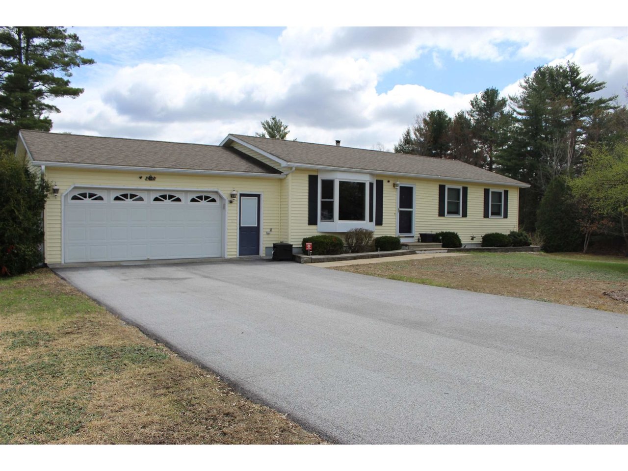 76 Maplewood Avenue Milton, Vermont