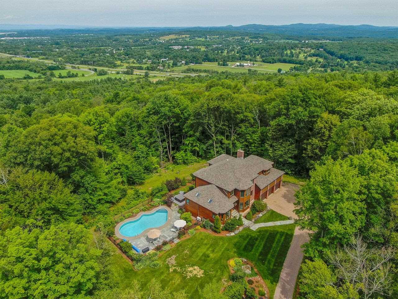 190 Lands End Lane Shelburne, Vermont